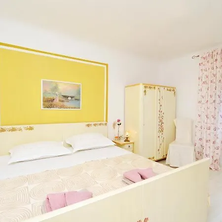 Marini Dvori Дом отдыха Трогир